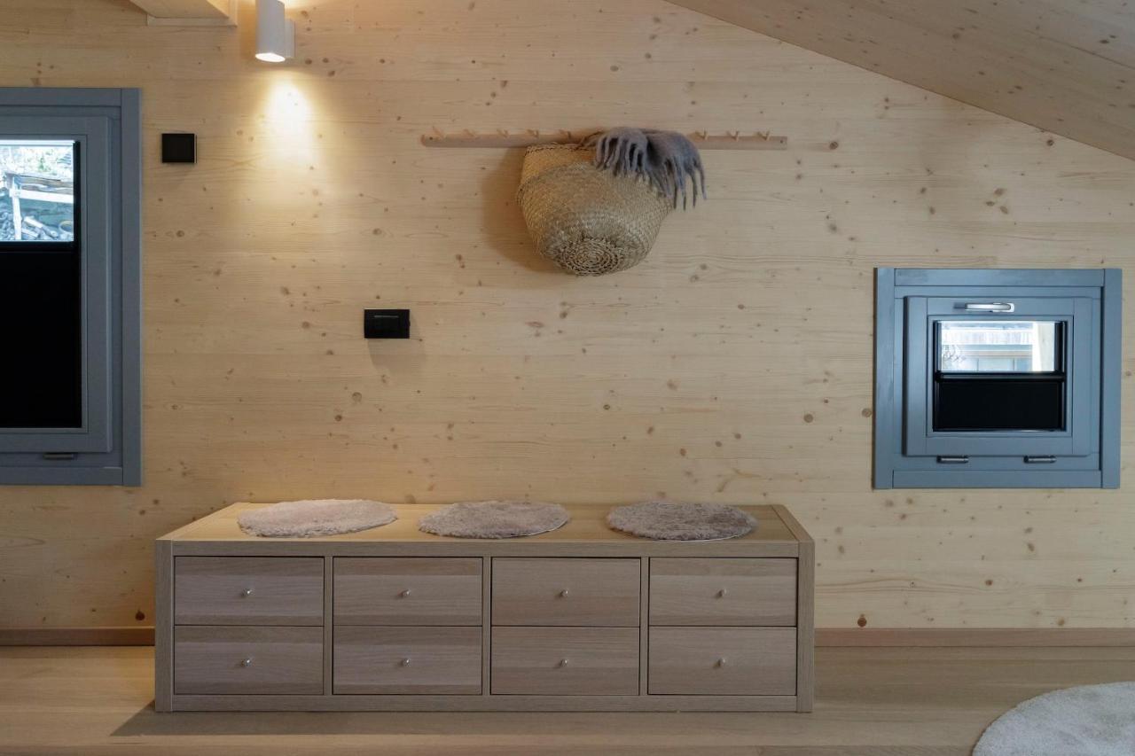 Hellochalet - Northern Lights - Family With Garden Walking Distance Lift Chalet *