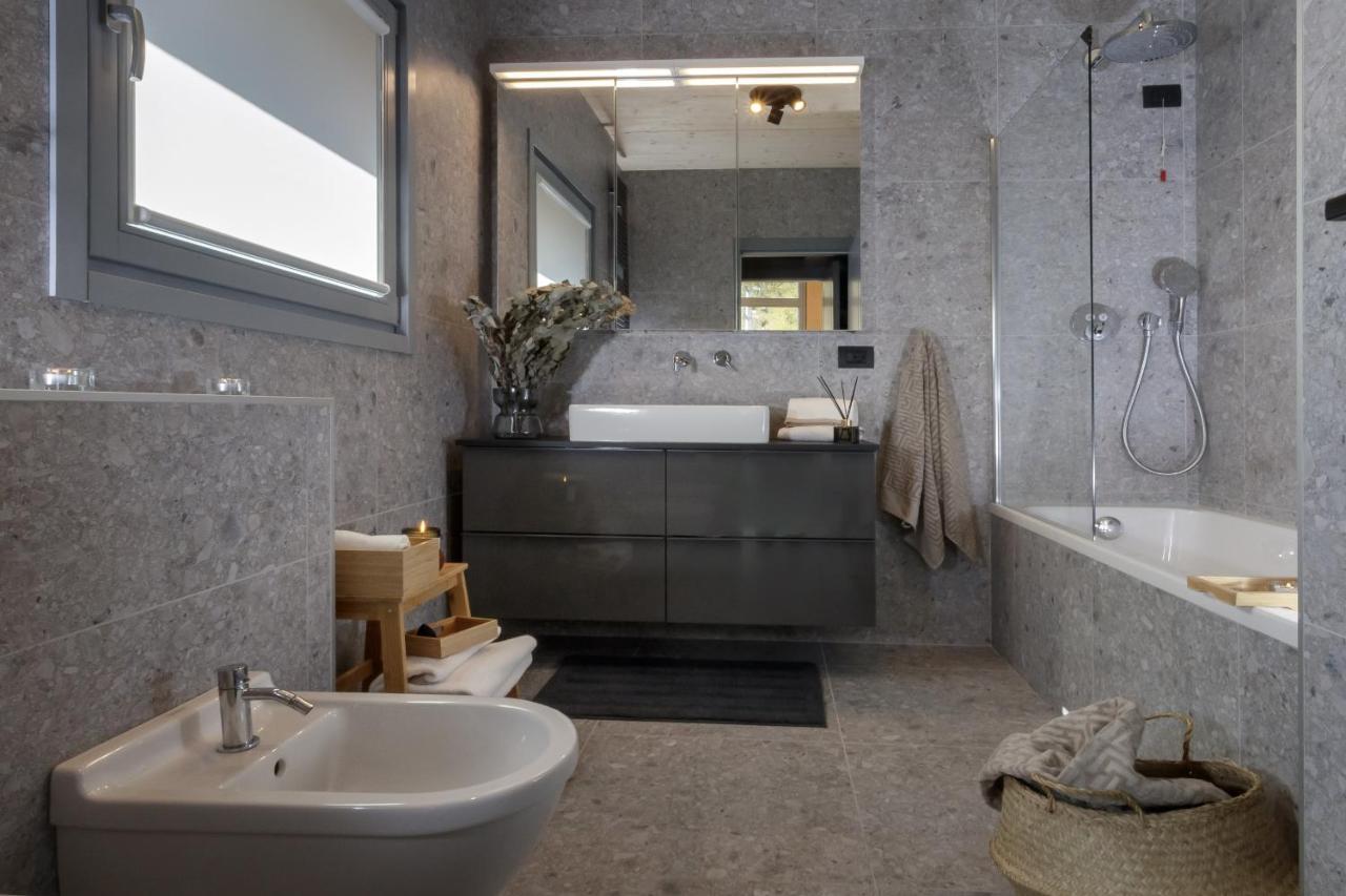 Hellochalet - Northern Lights - Family With Garden Walking Distance Lift Chalet *