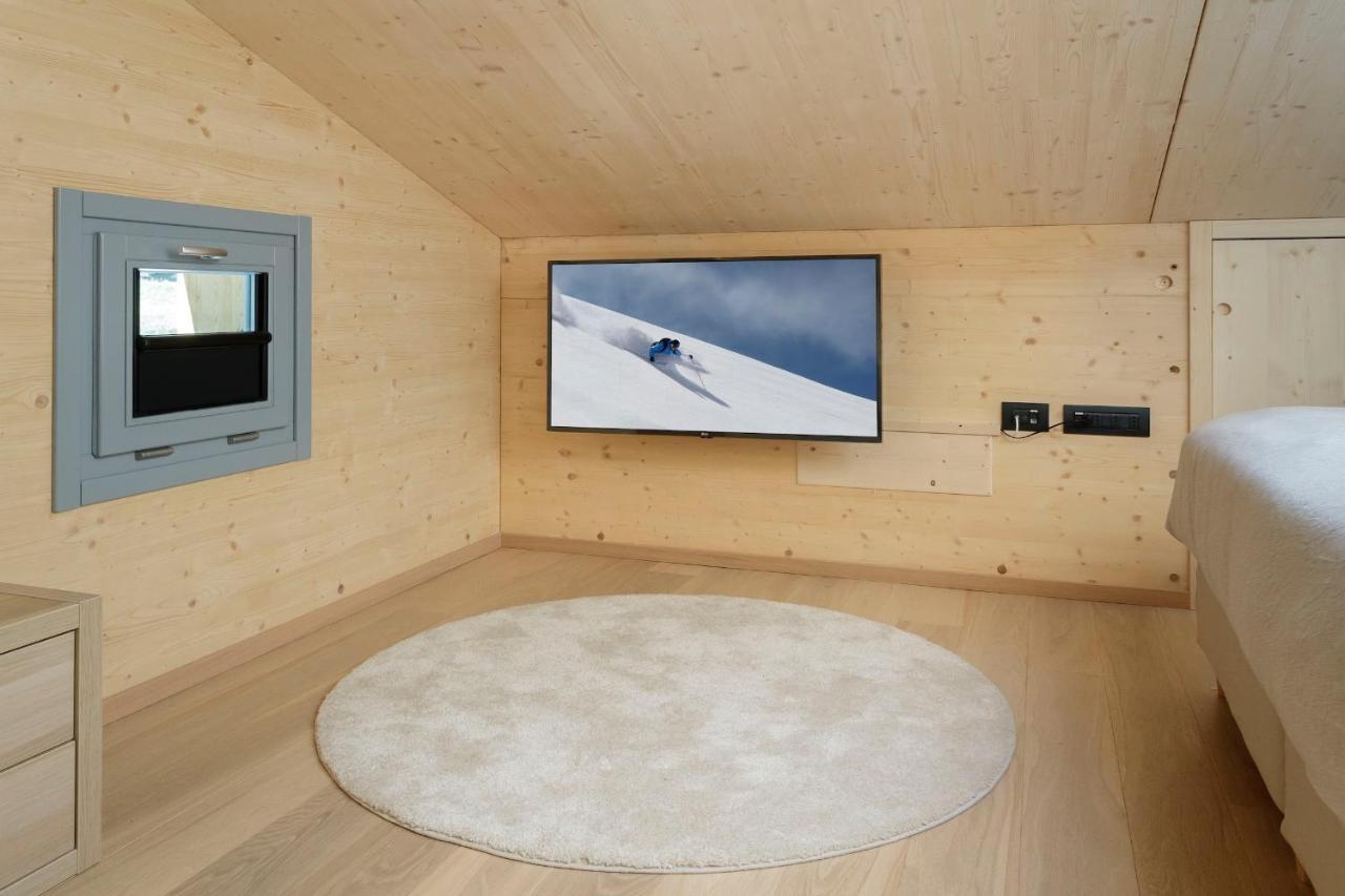 Hellochalet - Northern Lights - Family With Garden Walking Distance Lift *